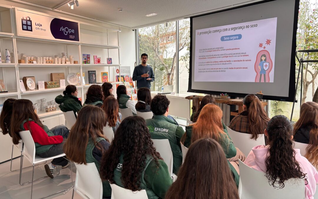 Turmas da EPADRV no Skope participaram na atividade “Proteger está nas tuas mãos”