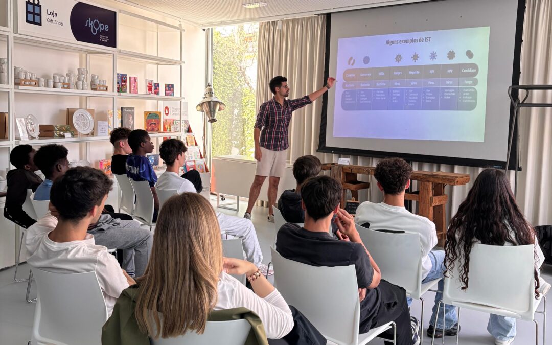 A Escola Secundária de Esgueira veio para mais uma sessão do projeto “Proteger está nas tuas mãos”